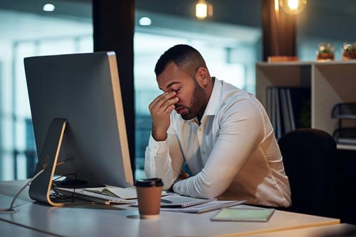 The Link Between Sinus Headaches, Eye Pain & Computer Use The Link Between Sinus Headaches, Eye Pain & Computer Use